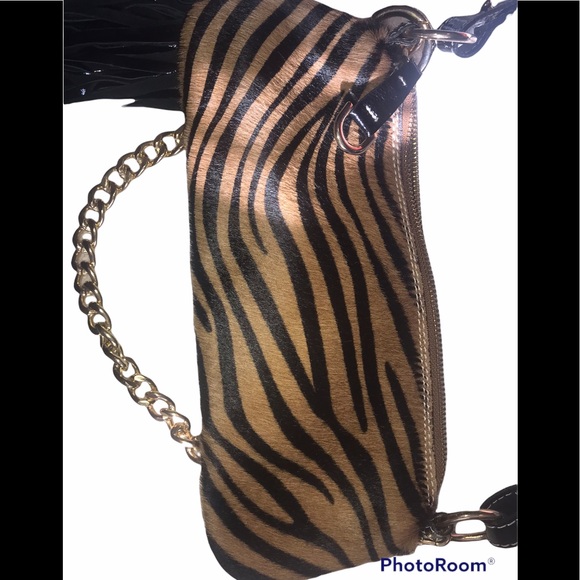 Guia’s 100% Leather Animal Print Gold Chain with Tassel Handbag made in Italy - Picture 11 of 16